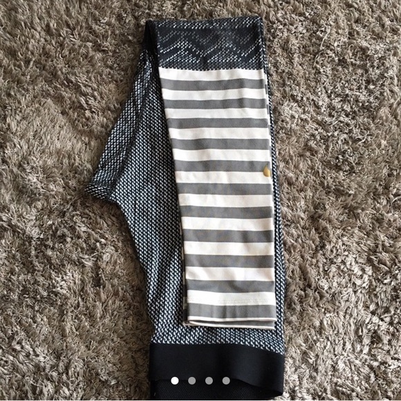 Nike Pants - Nike Pro Fleece Lined Leggings